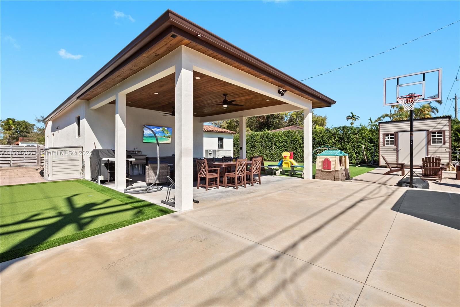 SPRING VIEW - Residential
