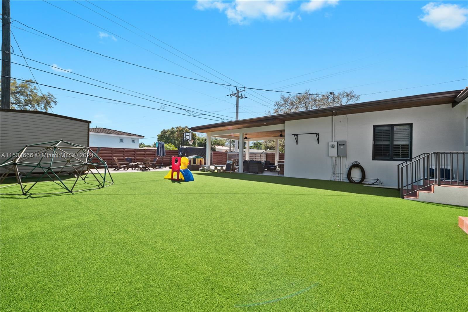 SPRING VIEW - Residential