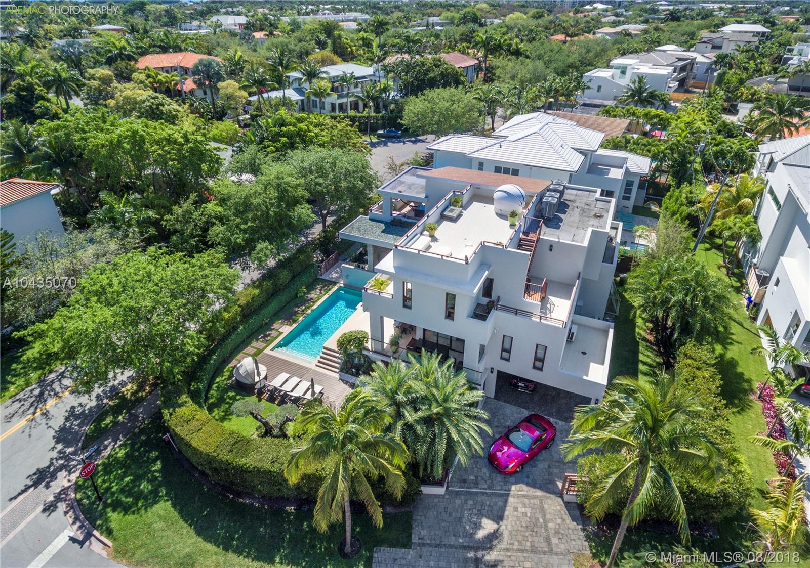 Tropical Isle Homes - Residential