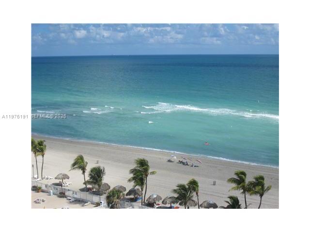 Beautiful 1-bedroom, 1.5-bath residence at Marenas Resort in Sunny Isles Beach. This furnished unit offers stunning ocean views and a spacious layout, ideal for personal use or investment. Enjoy full-service resort amenities including pool, fitness center, beach access, and on-site management. Perfectly located in a high-demand tourist area, just minutes from top restaurants, shopping, and entertainment. Excellent opportunity for short-term rental income or a vacation getaway.