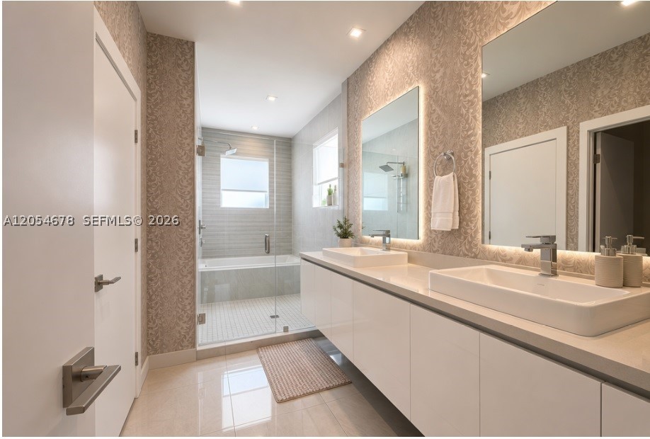 DORAL PALMS SOUTH - Residential