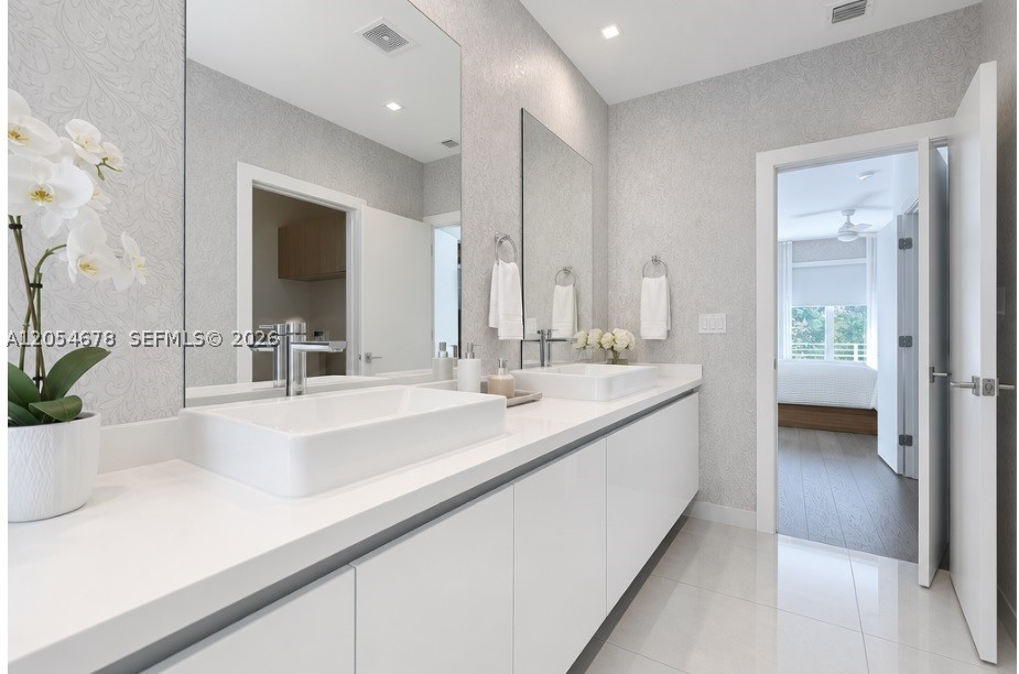 DORAL PALMS SOUTH - Residential
