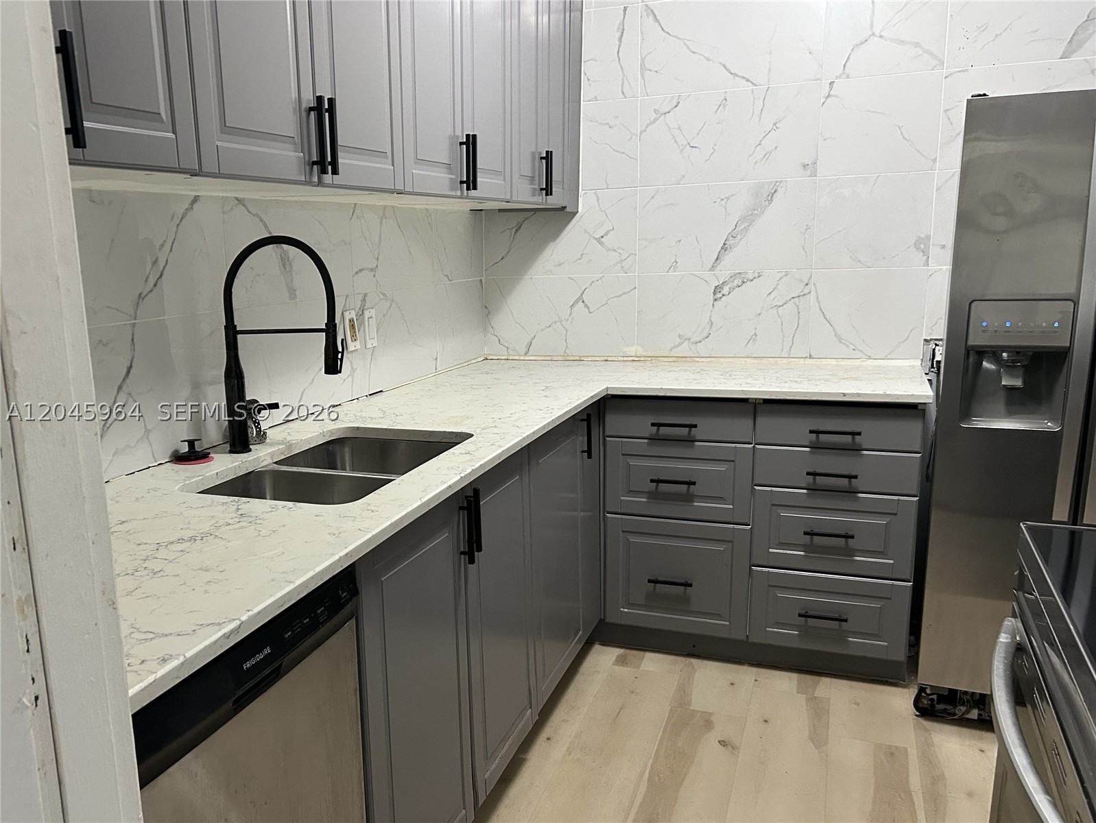 JOY HOMES - Residential