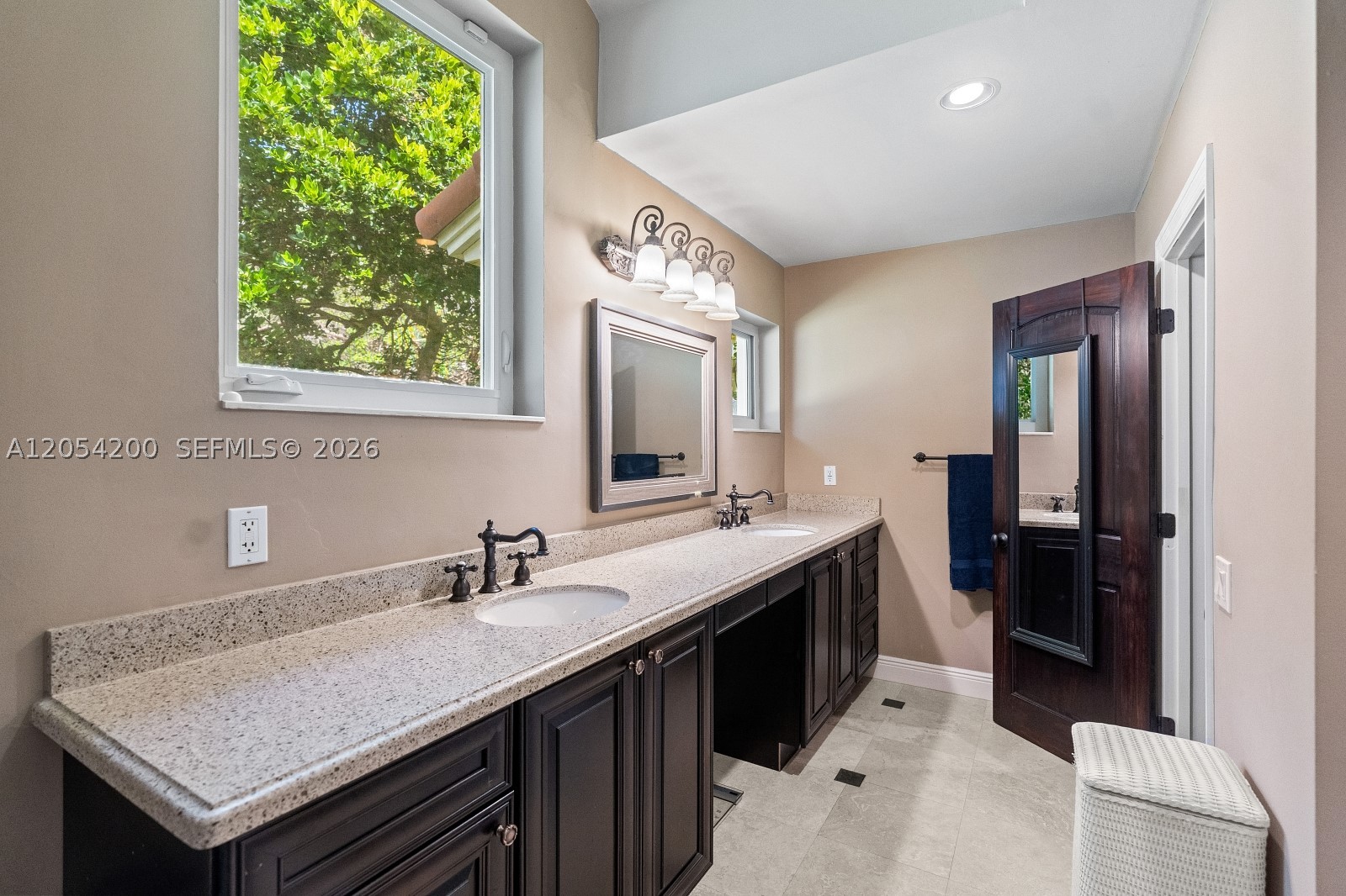 HALLMARK HEIGHTS ESTATES - Residential