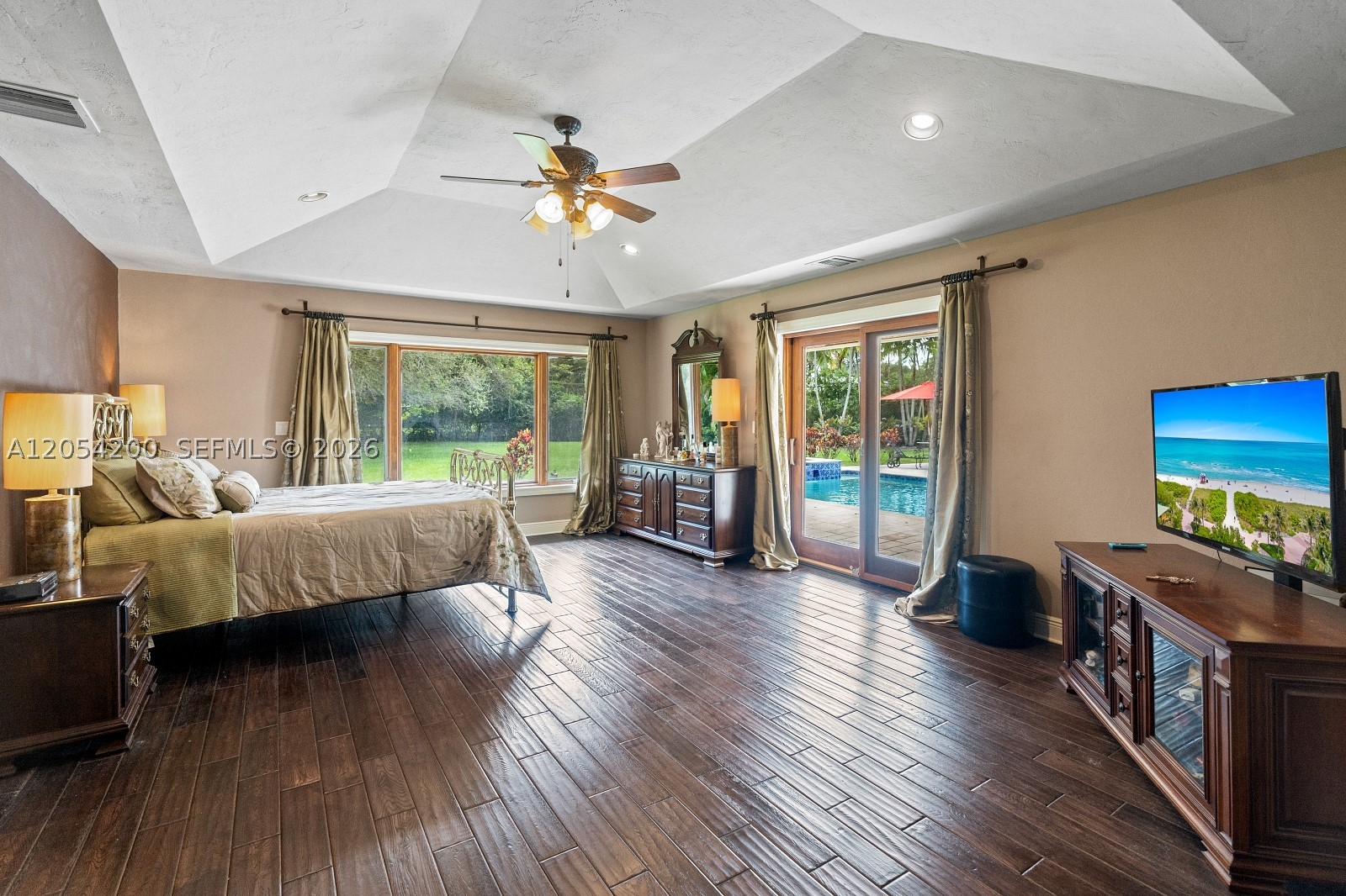 HALLMARK HEIGHTS ESTATES - Residential