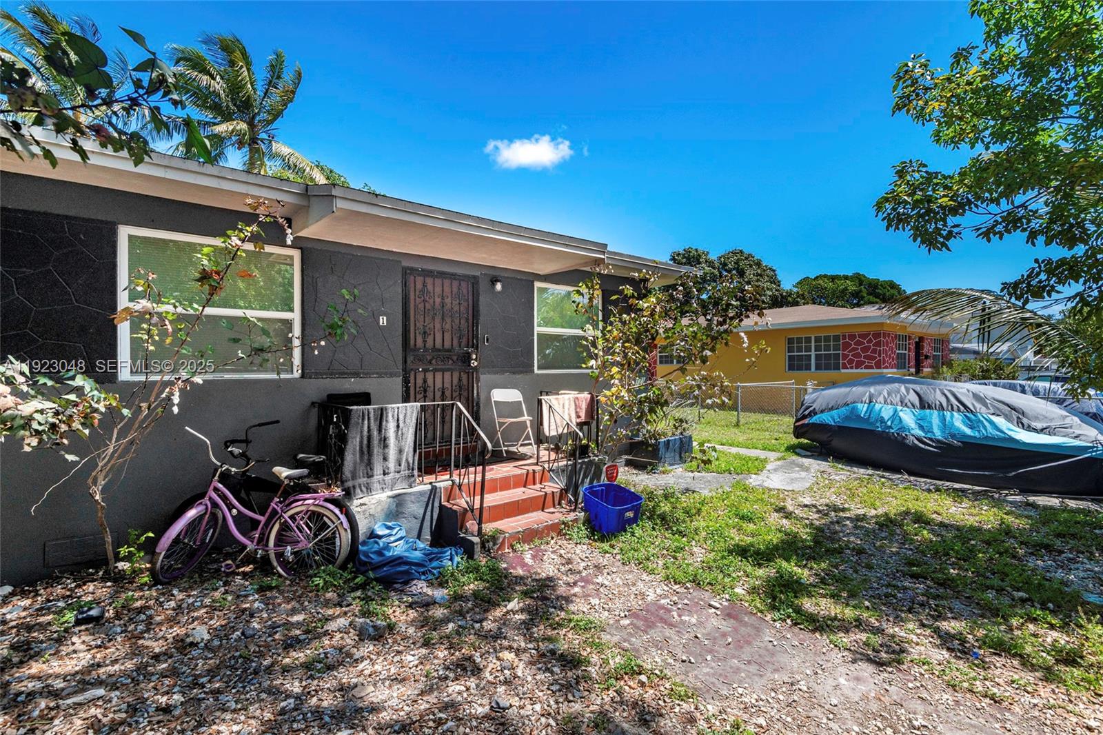 DUPONT SQUARE - Residential Income
