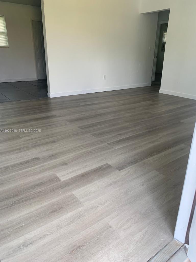 DUPONT SQUARE - Residential Income