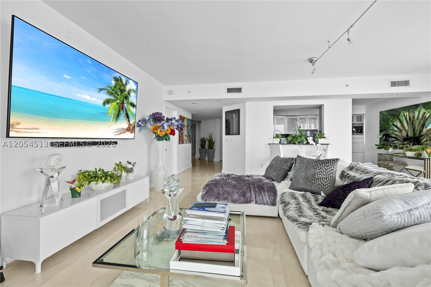 JADE RESIDENCES AT BRICKE - Residential