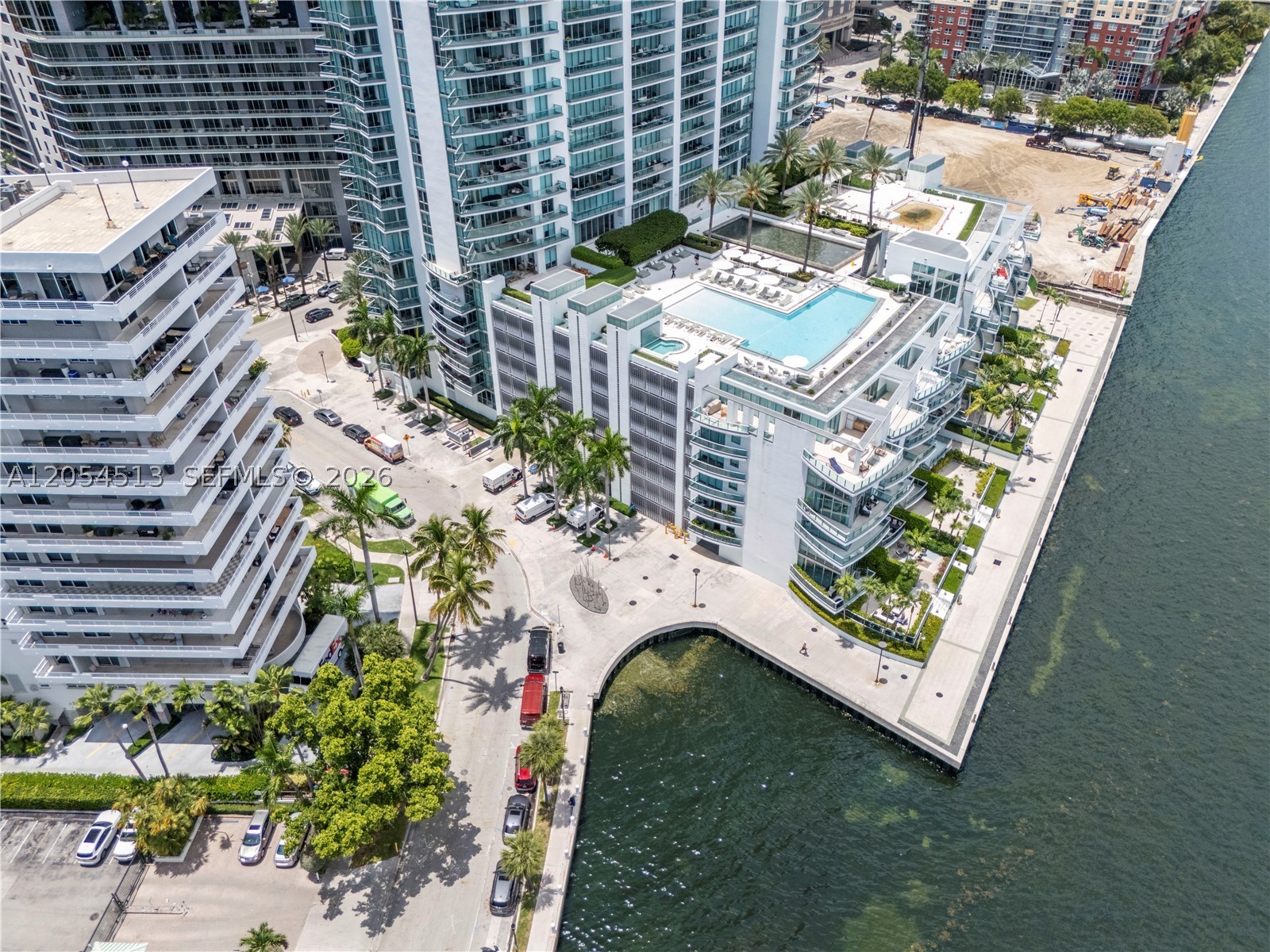 JADE RESIDENCES AT BRICKE - Residential