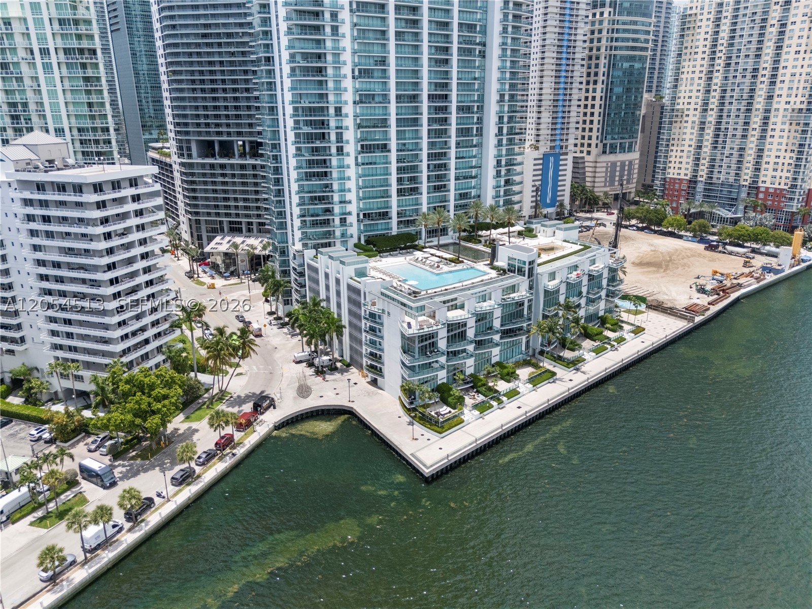 JADE RESIDENCES AT BRICKE - Residential