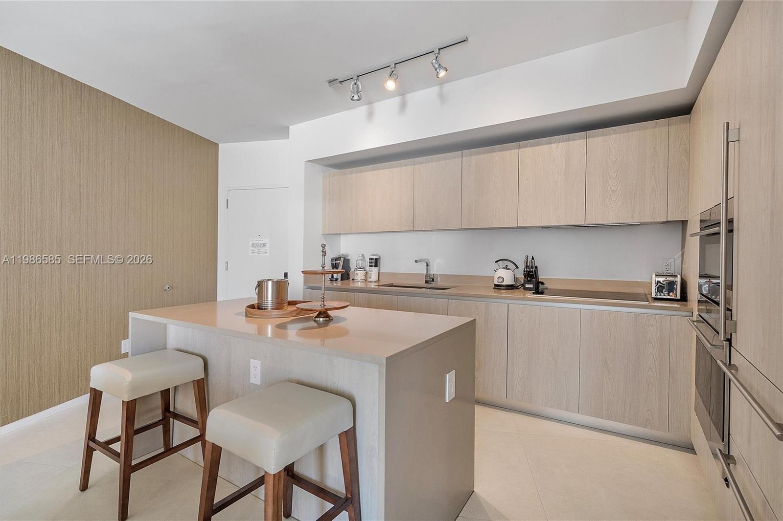 4111 SOUTH OCEAN DRIVE CO - Residential