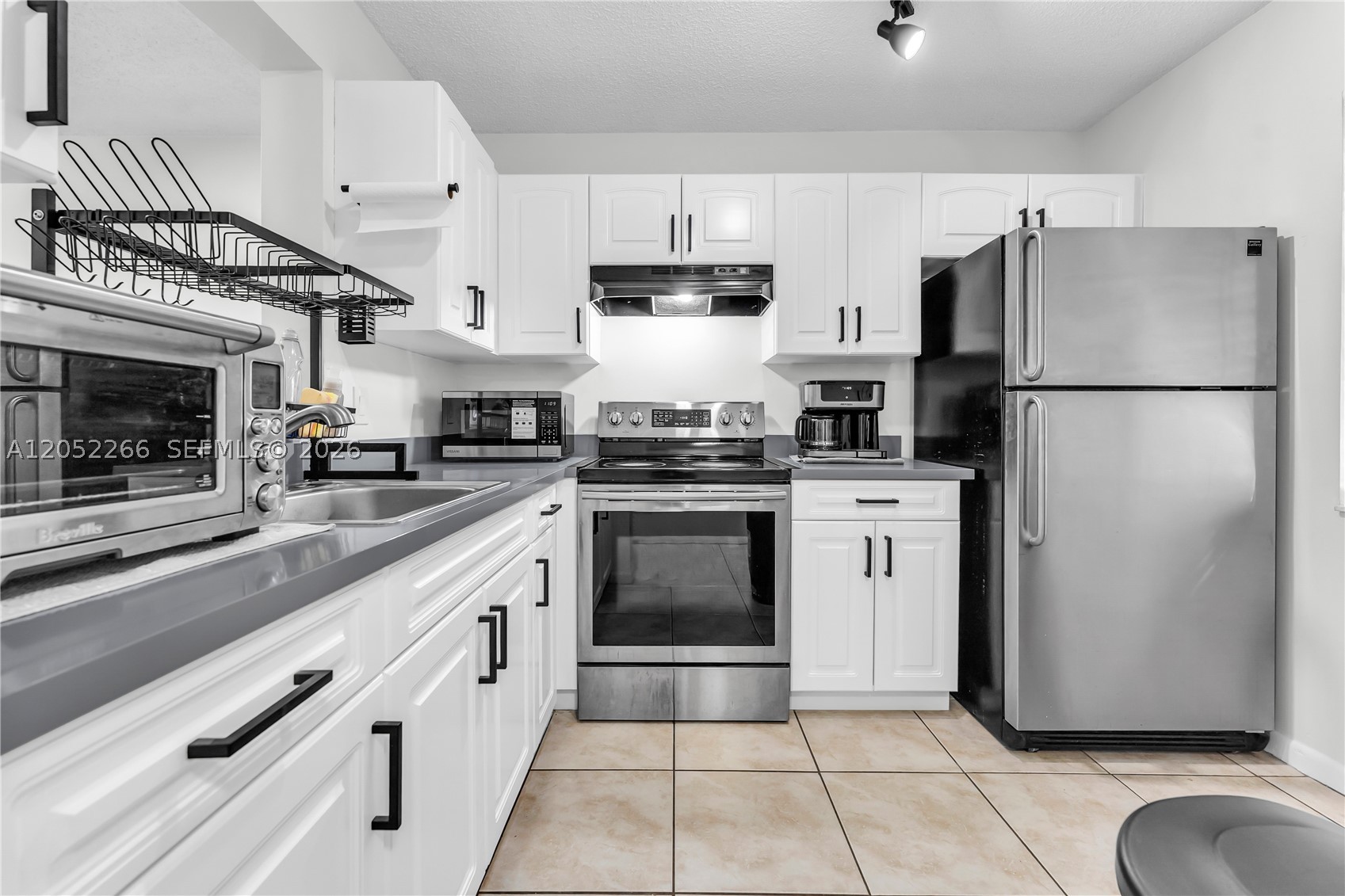 LAKESHORE AT UNIVERSITY P - Residential