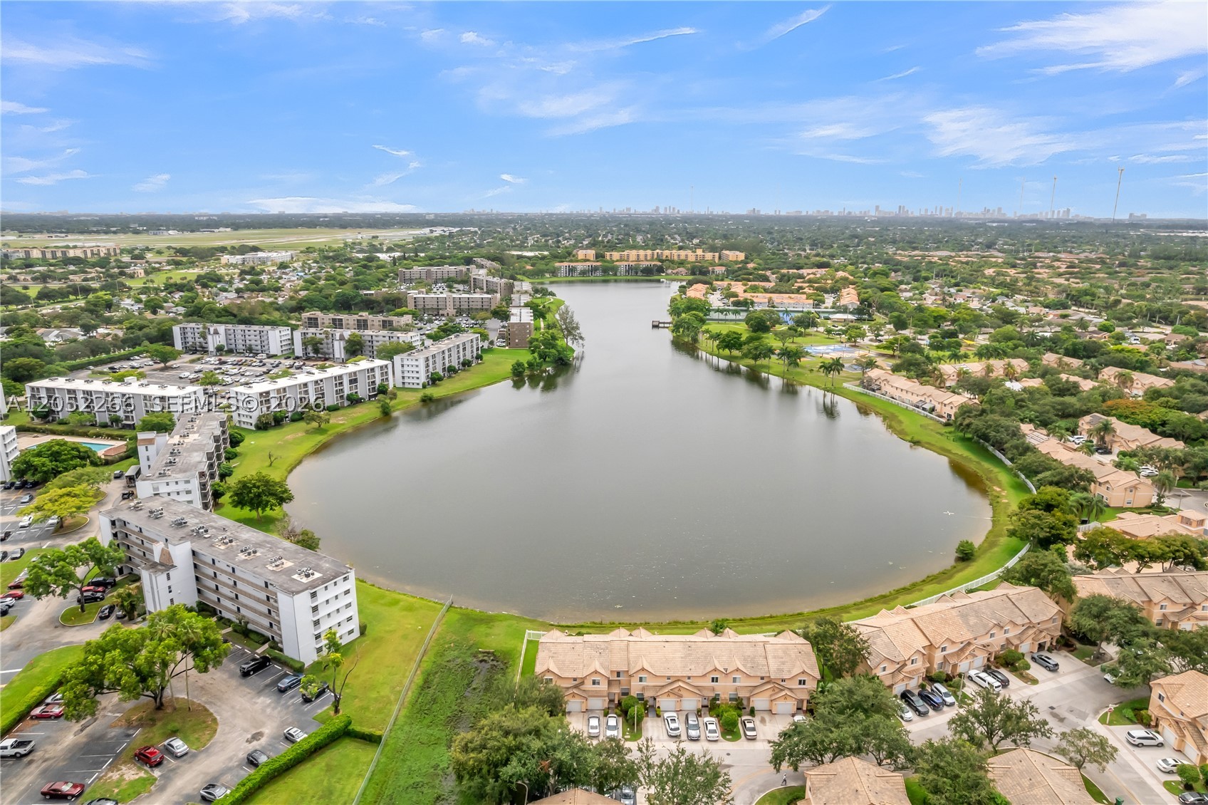 LAKESHORE AT UNIVERSITY P - Residential