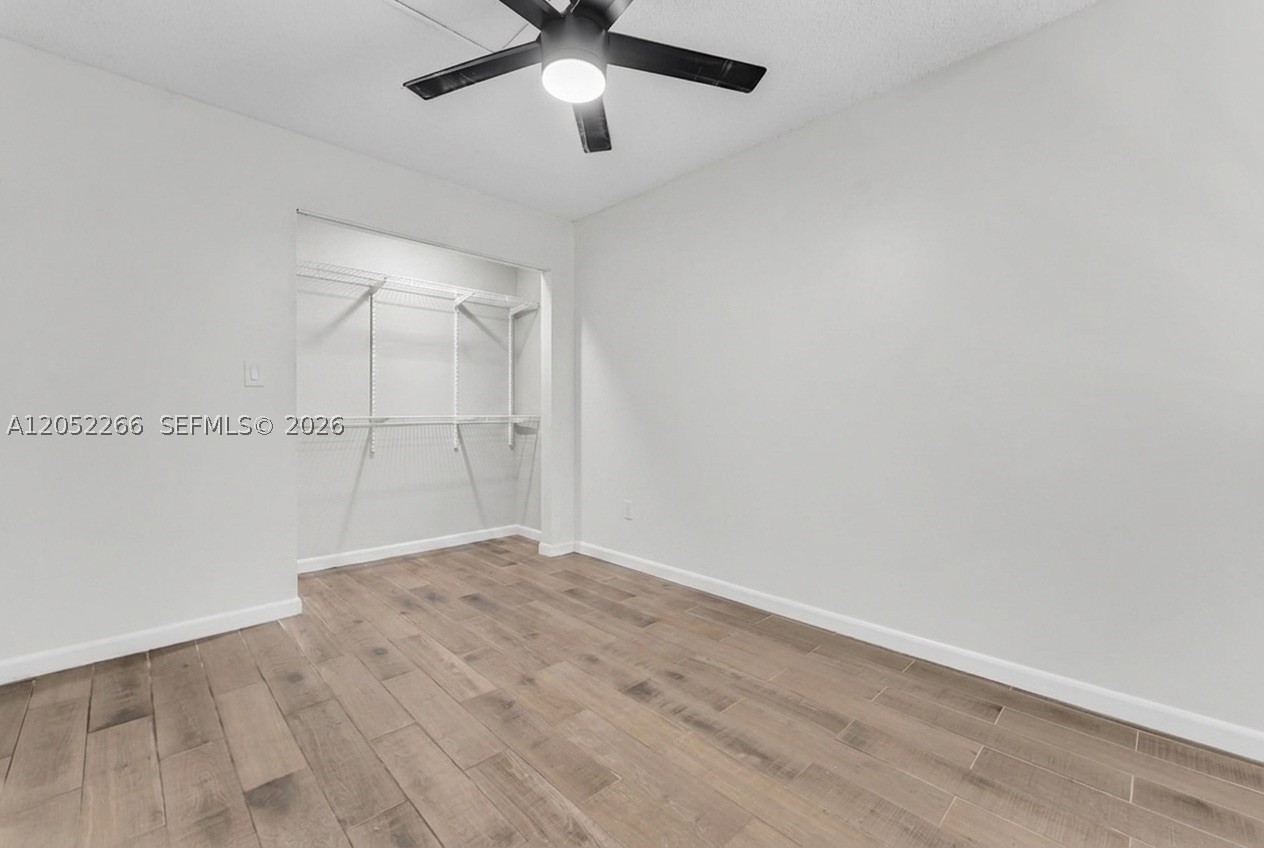 LAKESHORE AT UNIVERSITY P - Residential