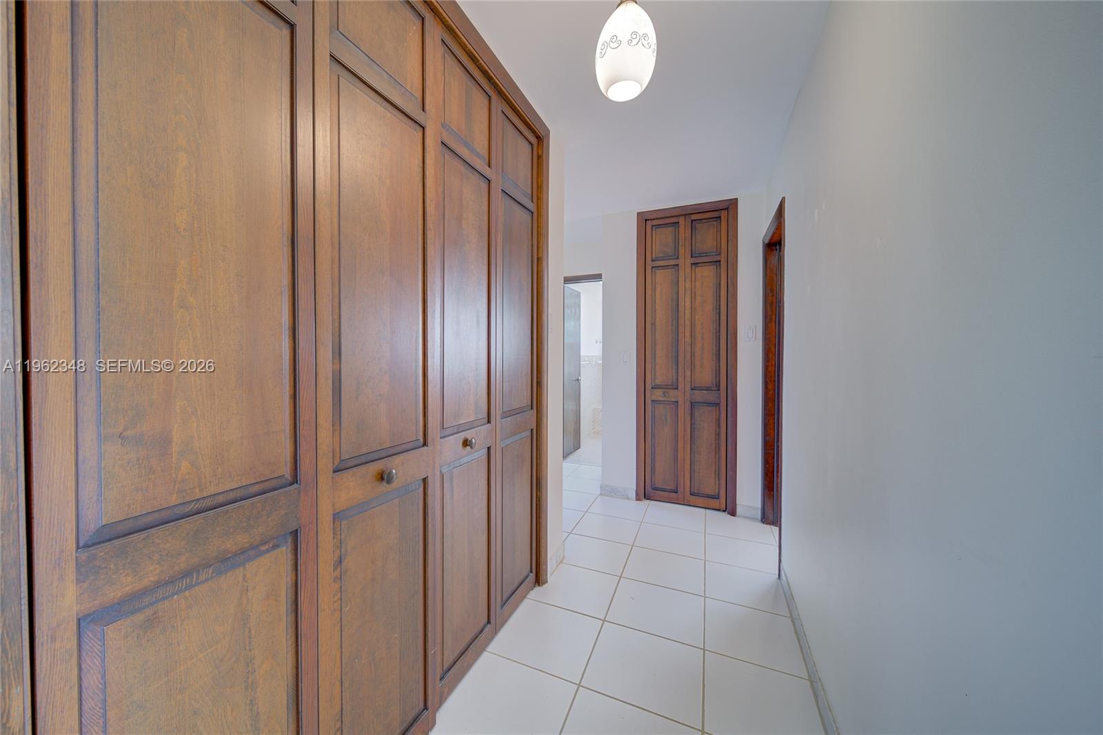 KENDALL PARK ESTATES 2ND - Residential Lease