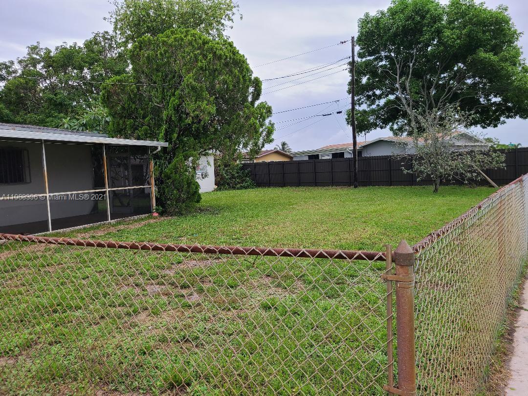 CAROL CITY 4TH ADDN - Residential