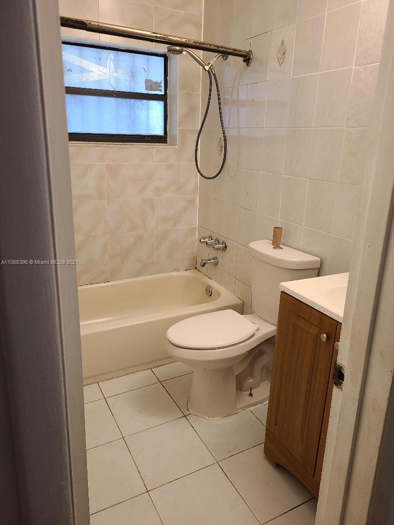 CAROL CITY 4TH ADDN - Residential