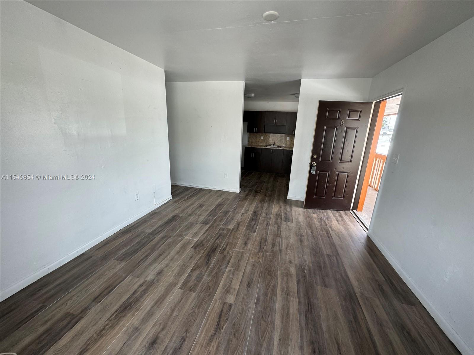 COBOS FRONTON SUB 1 - Residential Lease