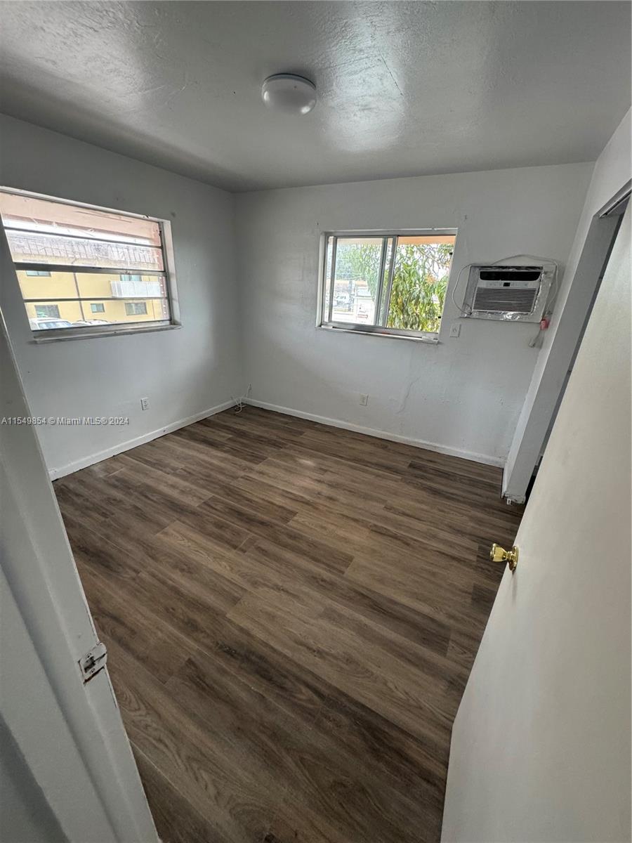 COBOS FRONTON SUB 1 - Residential Lease