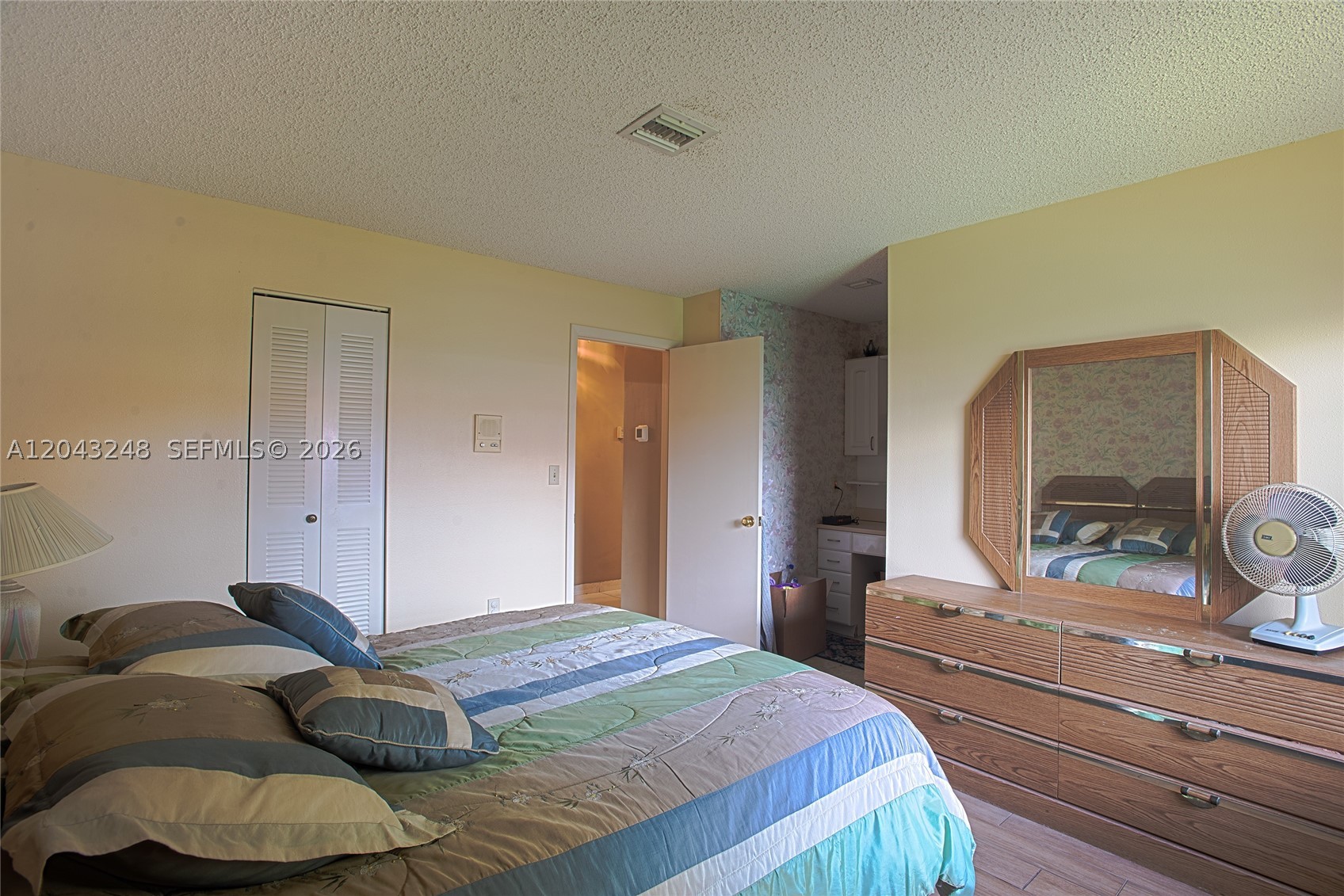 COUNTRY LAKE MANORS SEC 3 - Residential