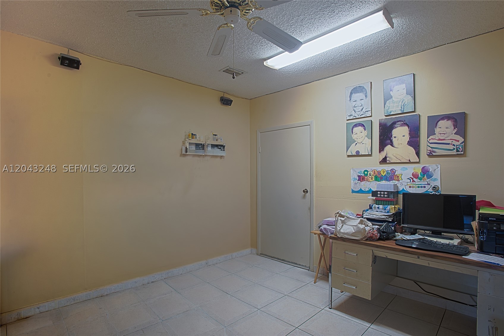 COUNTRY LAKE MANORS SEC 3 - Residential