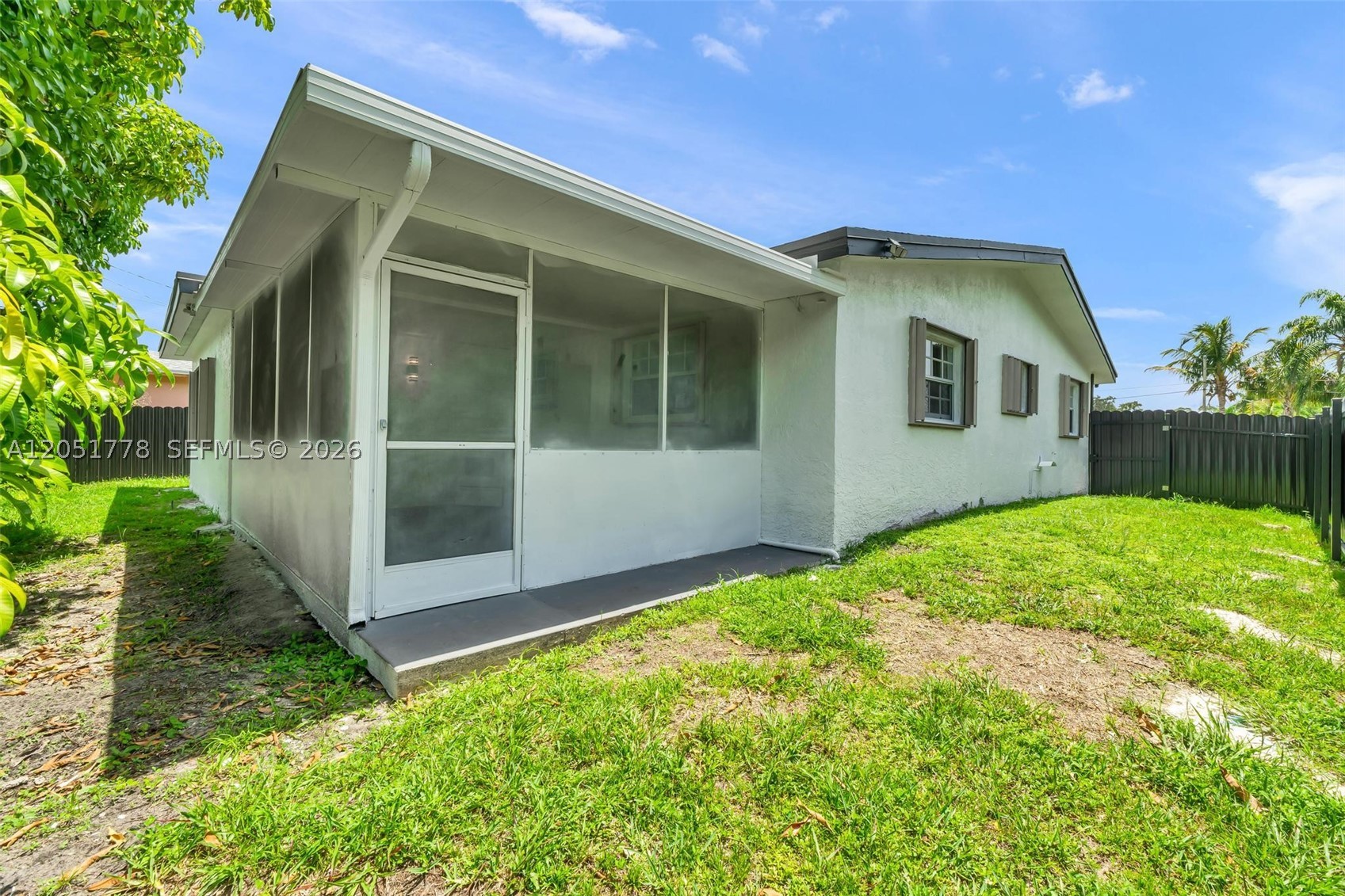 LAR ESTATES NO 3 - Residential