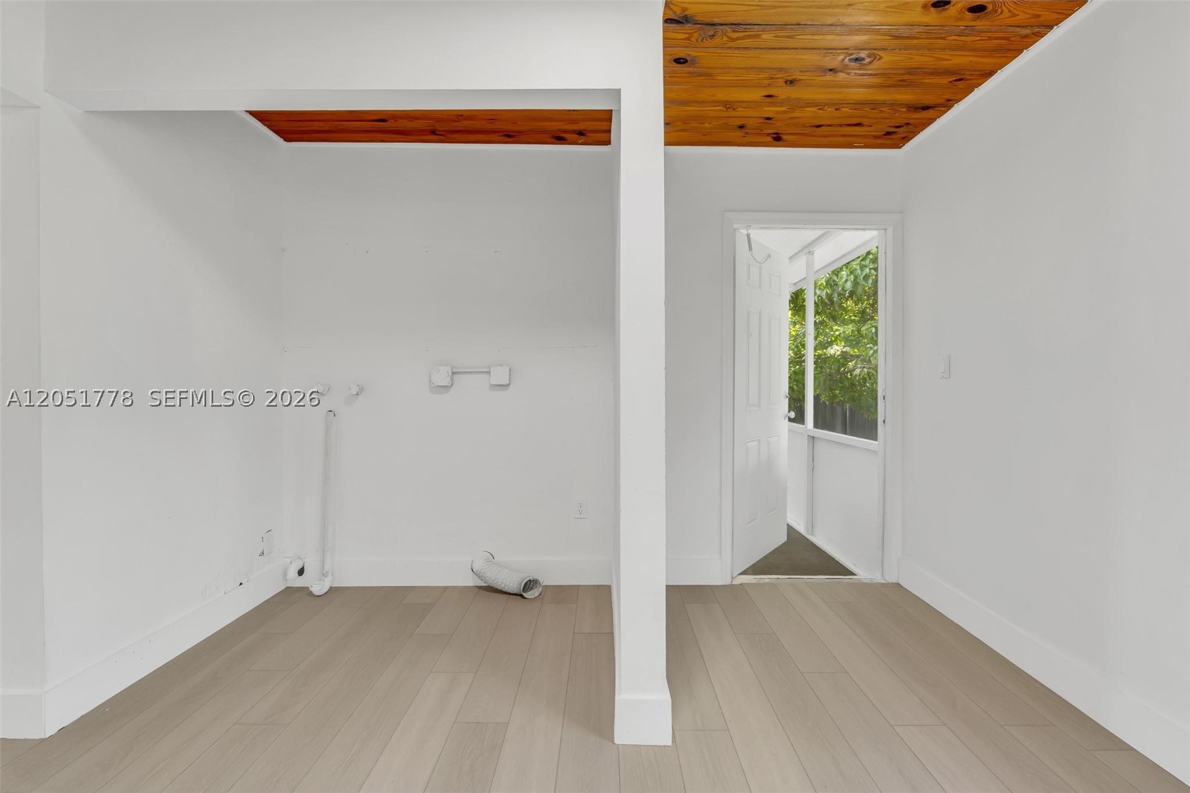 LAR ESTATES NO 3 - Residential