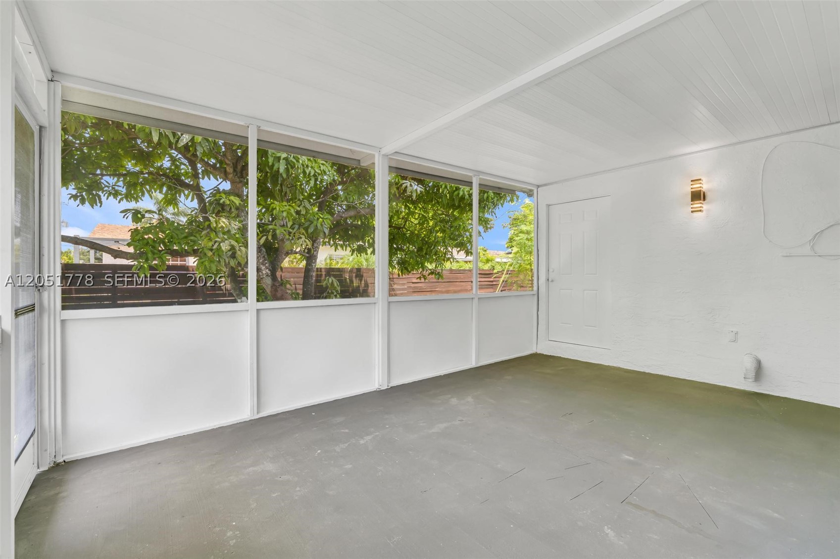 LAR ESTATES NO 3 - Residential