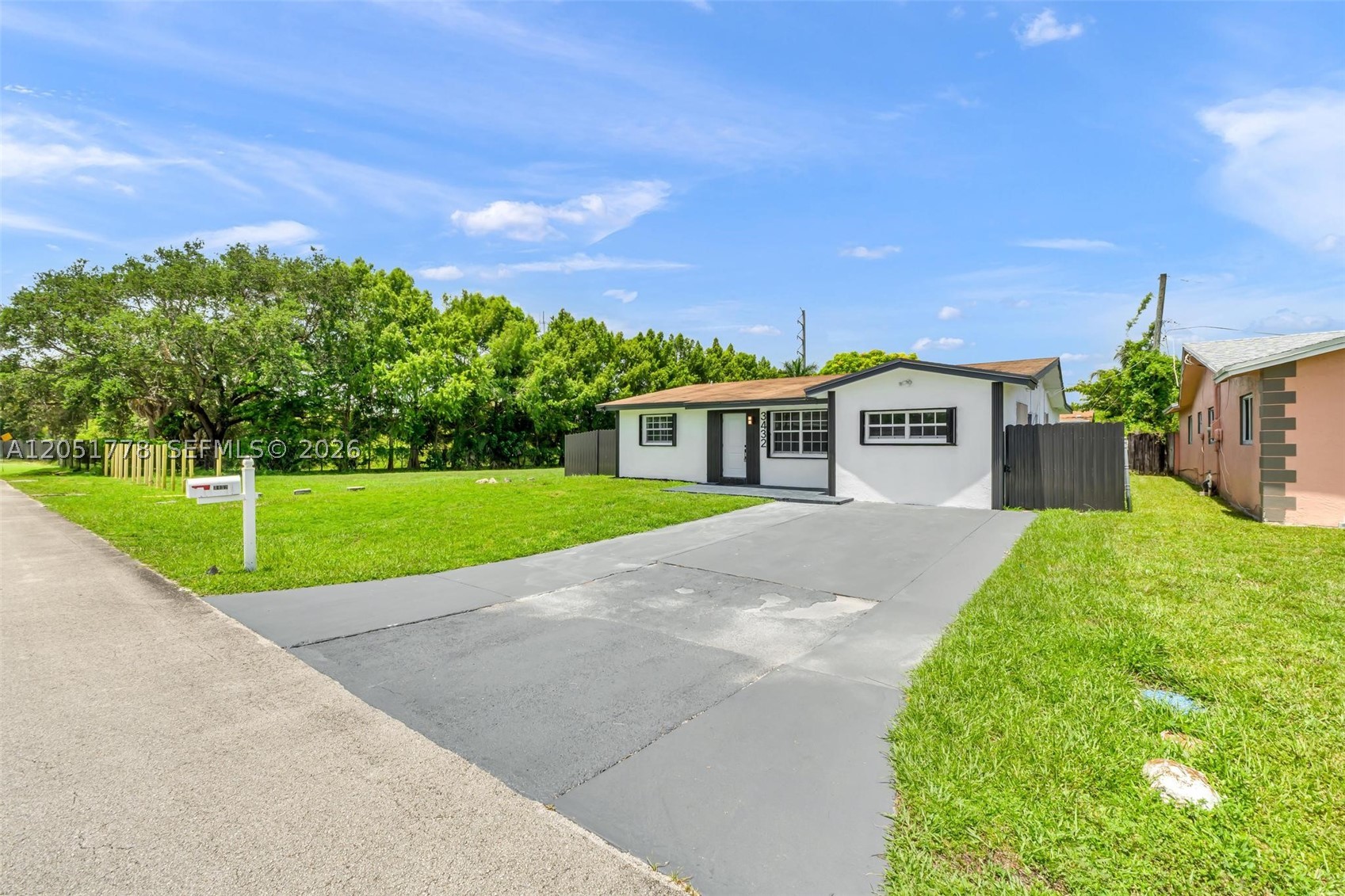 LAR ESTATES NO 3 - Residential