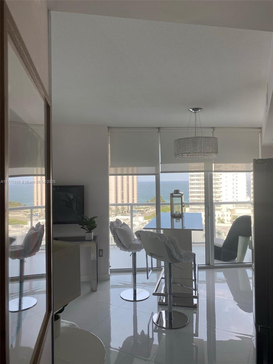 EDEN HOUSE CONDO - Residential