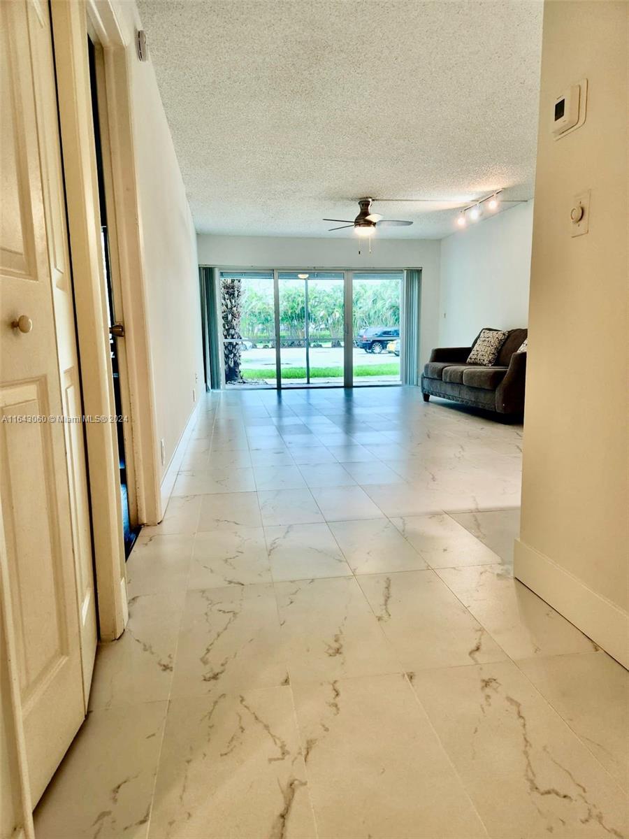 Nice apartment in the desirable city of Weston and home to top A+ schools. Corner apartment with convenient private entrance from the outside of the building facing the parking lot or main lobby entrance as well. Included with the rental of this apartment is access to the Bonaventure Country Club as a member. Close to fine dining restaurants and exclusive shops. Sawgrass Mills shopping center is just minutes away. The location is great for easy access to highways.