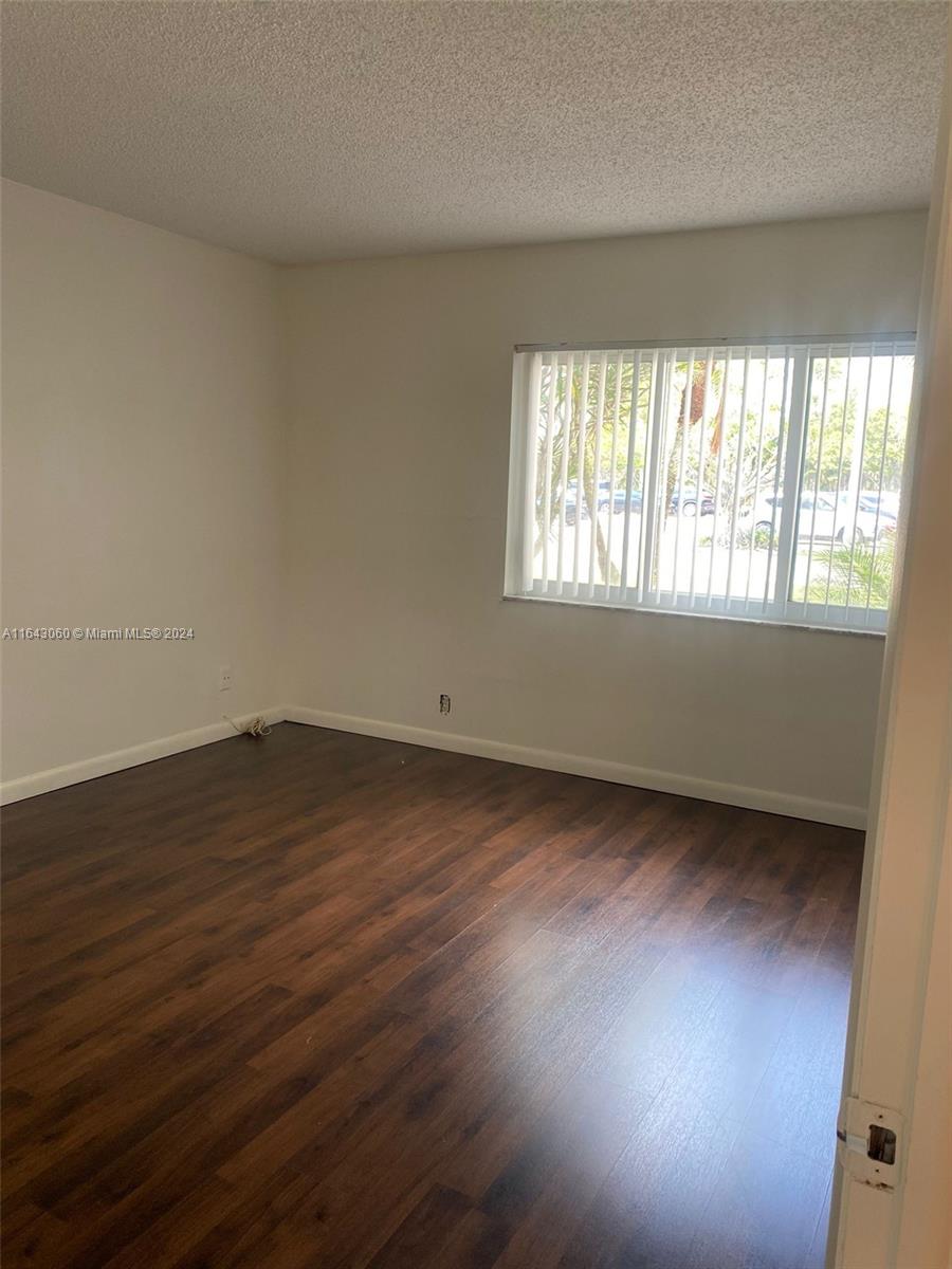 BUILDING THREE OF RACQUET - Residential Lease