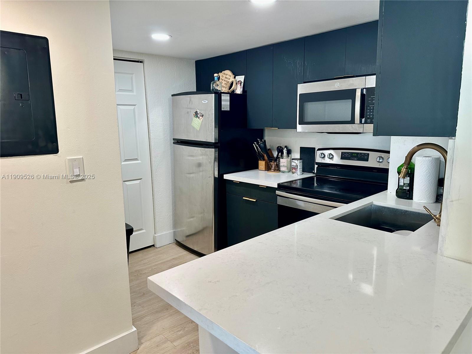 ISOLA CONDO - Residential Lease