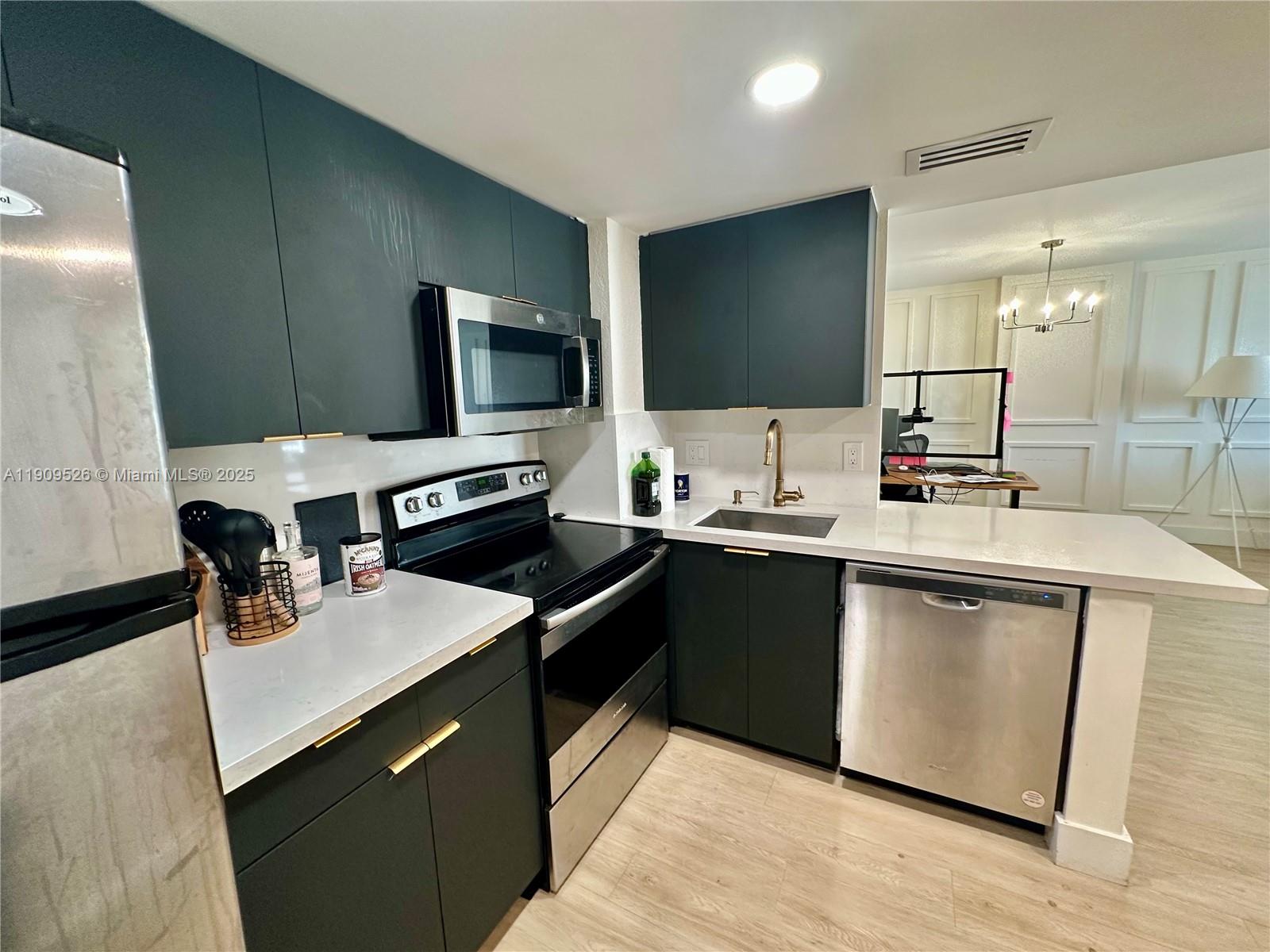 ISOLA CONDO - Residential Lease