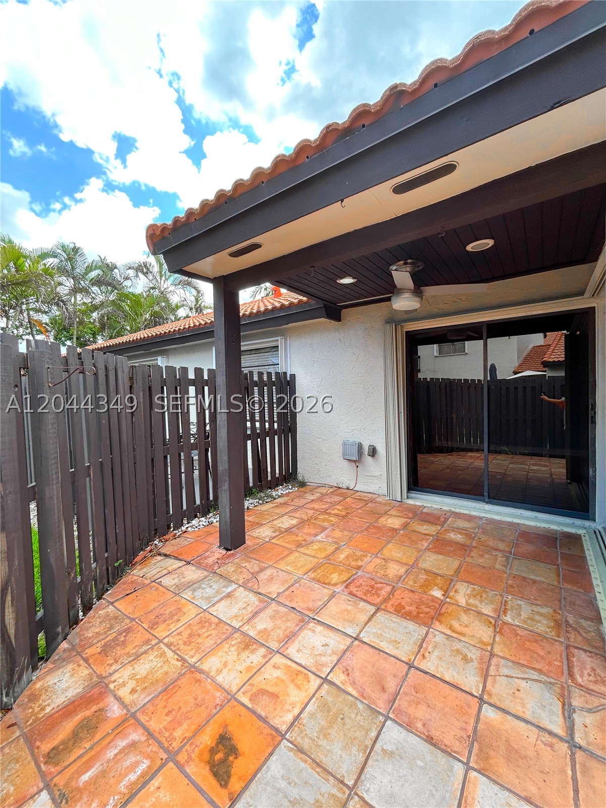 LAKES MEADOW VILG HOMES C - Residential