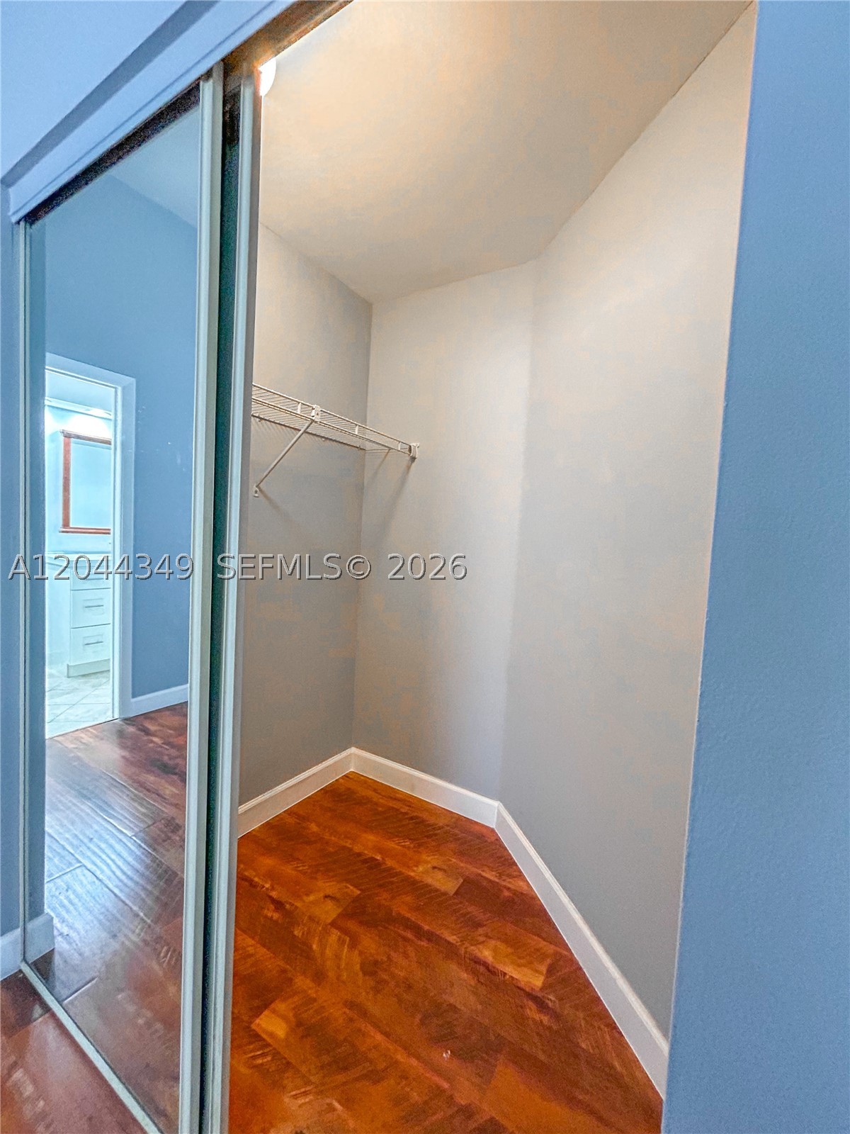 LAKES MEADOW VILG HOMES C - Residential