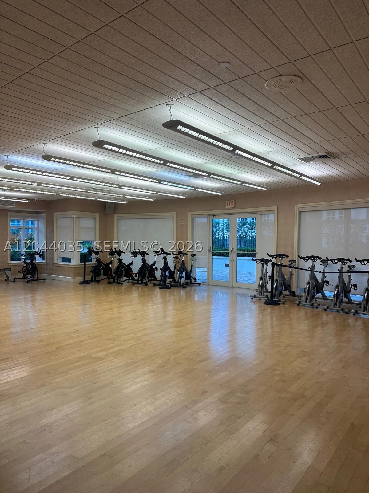 TURNBERRY VLG NO TOWER - Residential