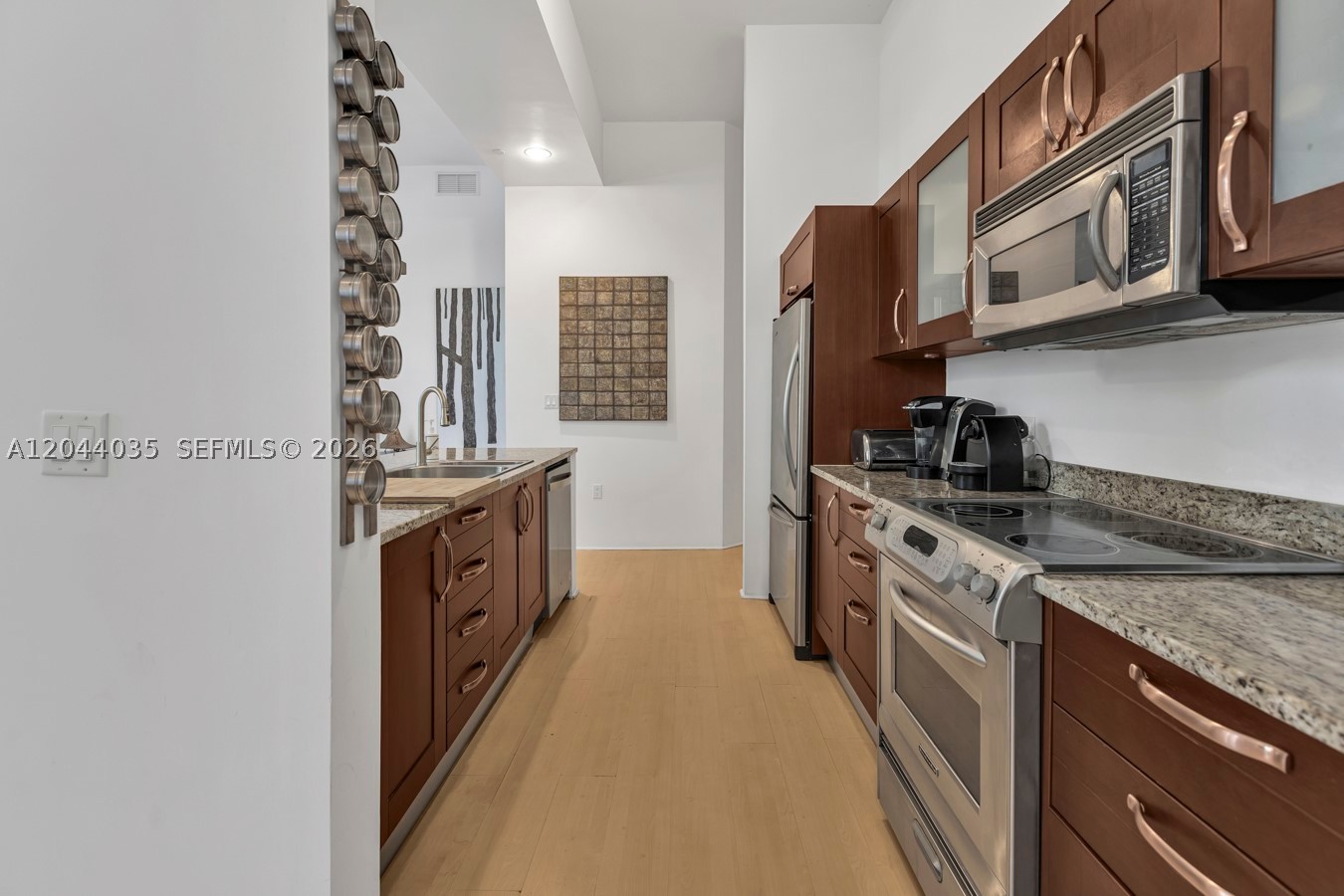 TURNBERRY VLG NO TOWER - Residential