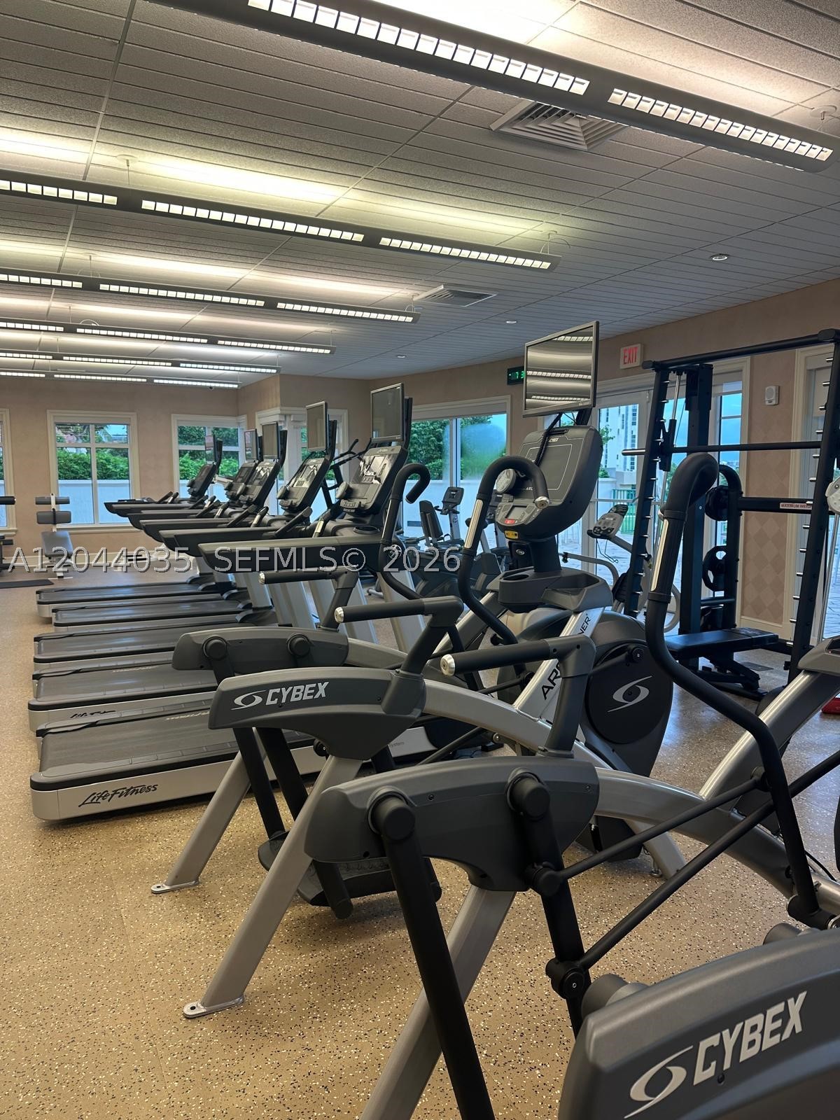 TURNBERRY VLG NO TOWER - Residential
