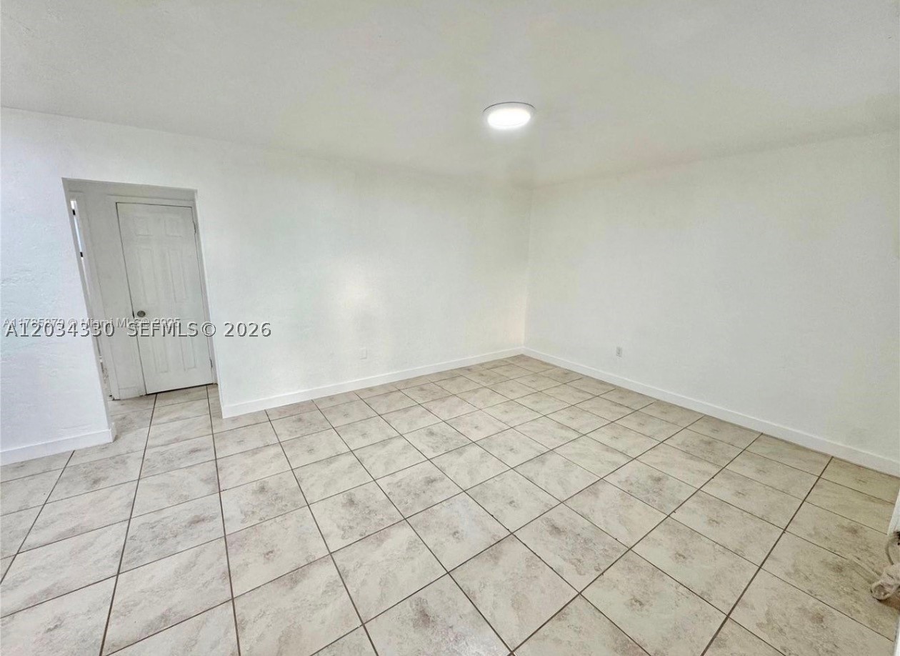 CITY OF MIAMI SOUTH - Residential Lease