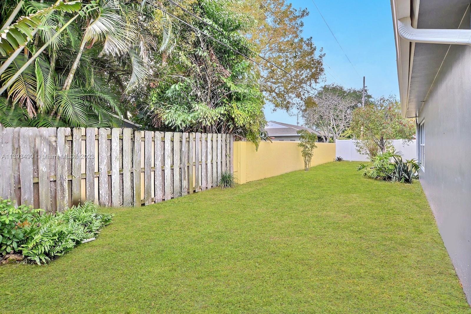 ALMAR ESTATES - Residential Lease