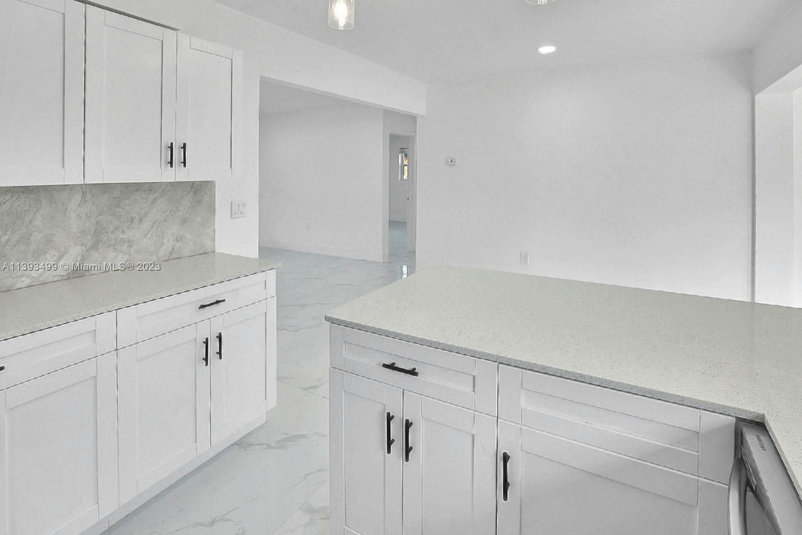 ALMAR ESTATES - Residential Lease