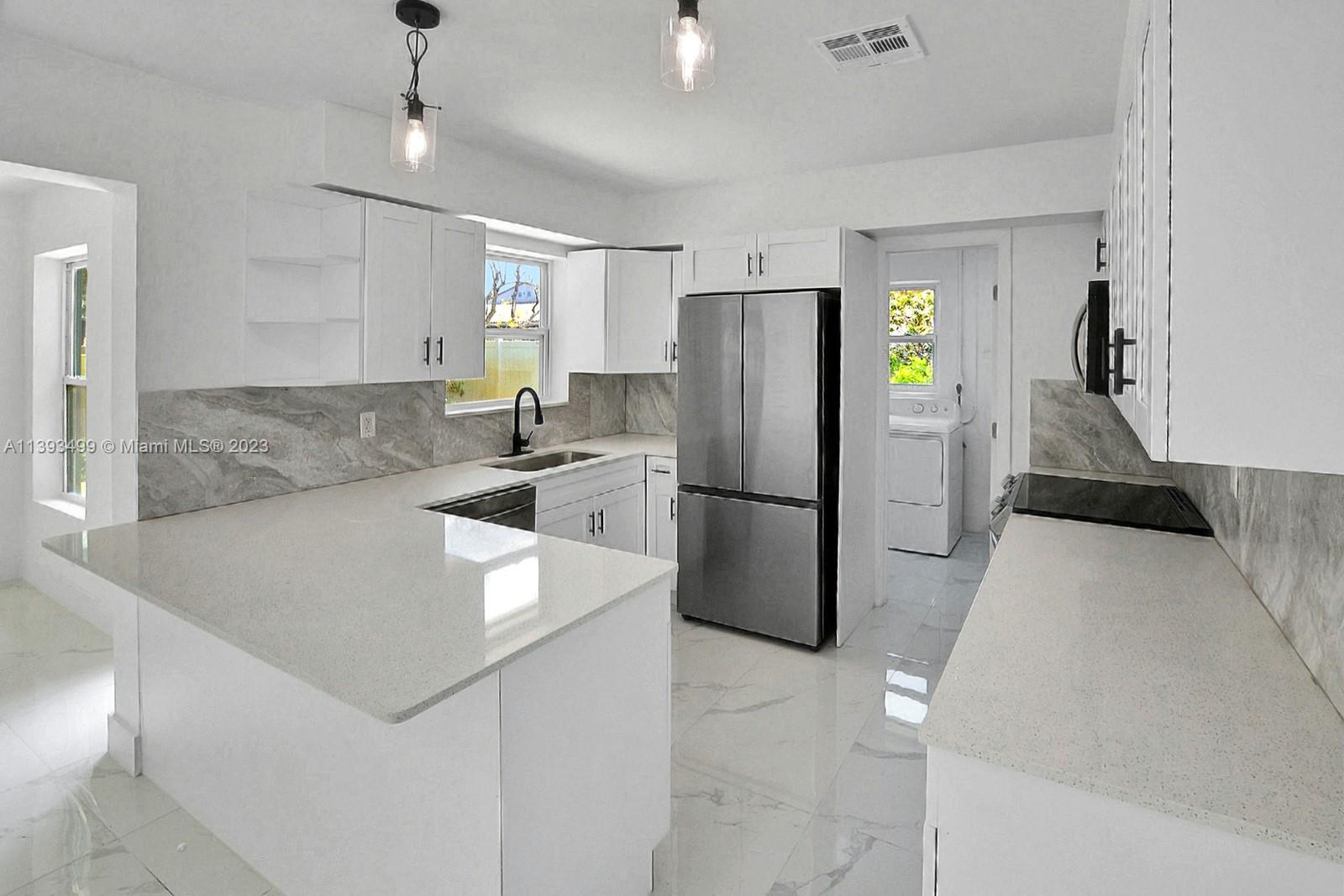 ALMAR ESTATES - Residential Lease