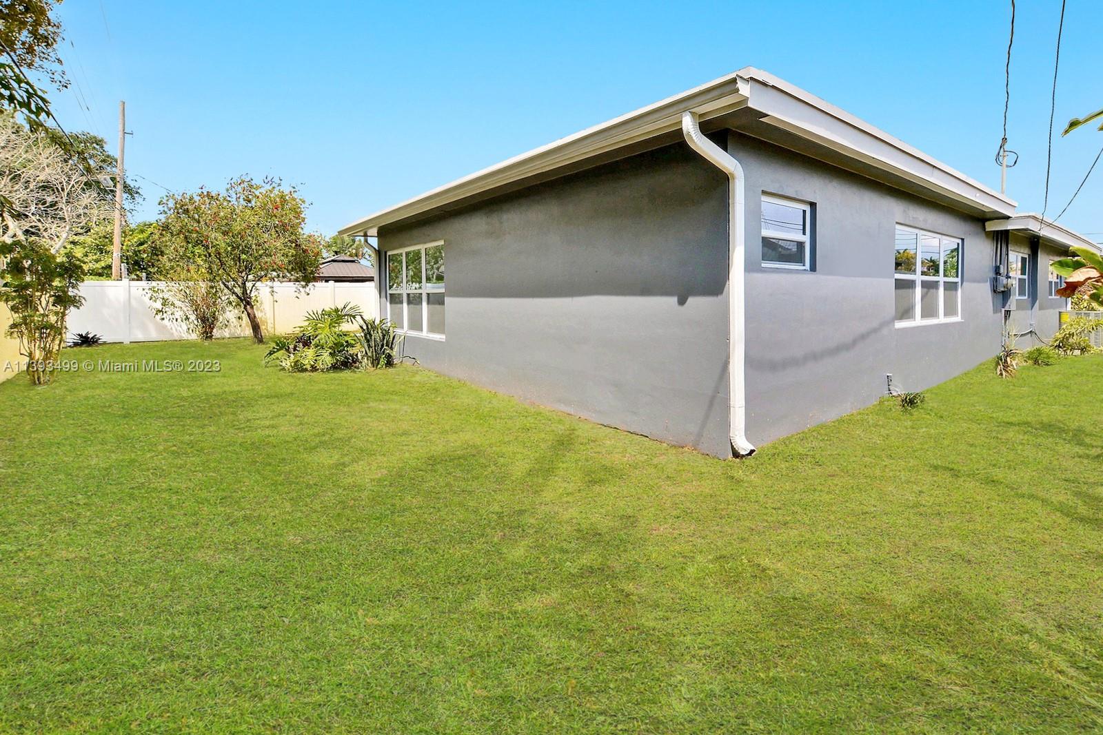 ALMAR ESTATES - Residential Lease