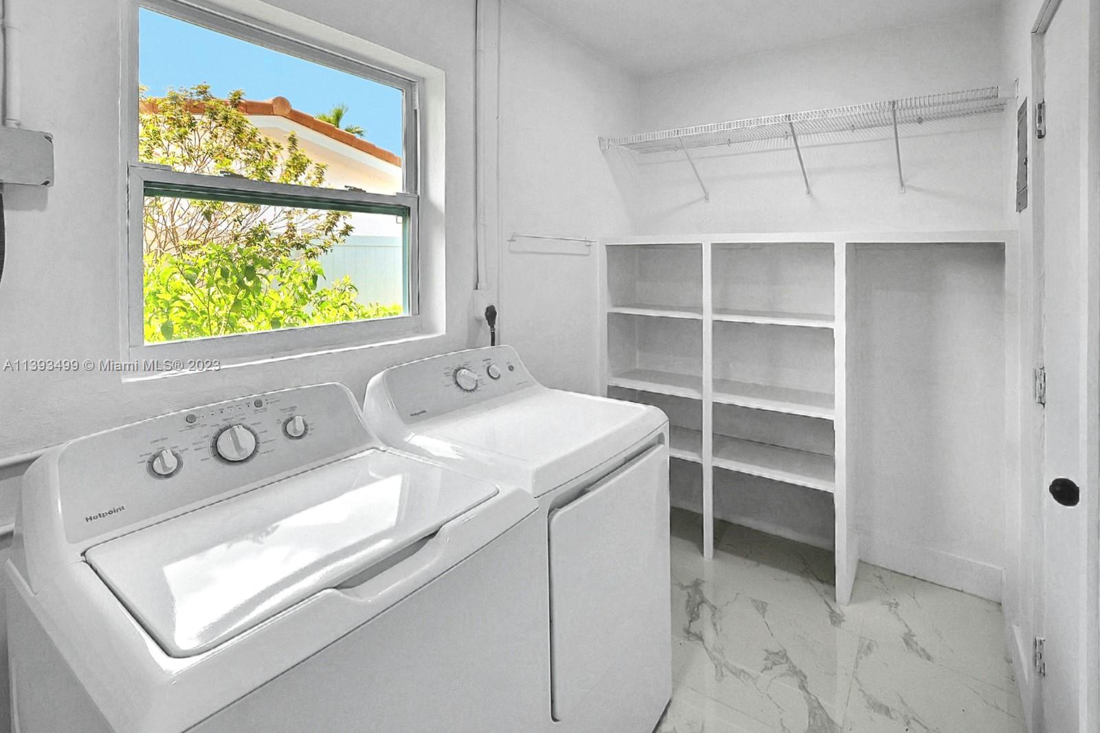 ALMAR ESTATES - Residential Lease