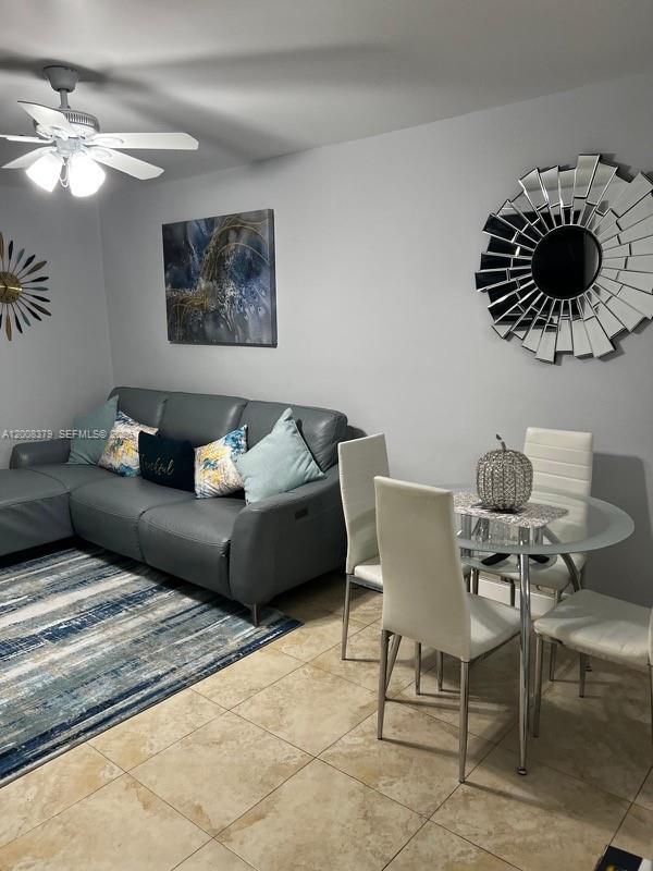 LAS PALMAS CONDO - Residential