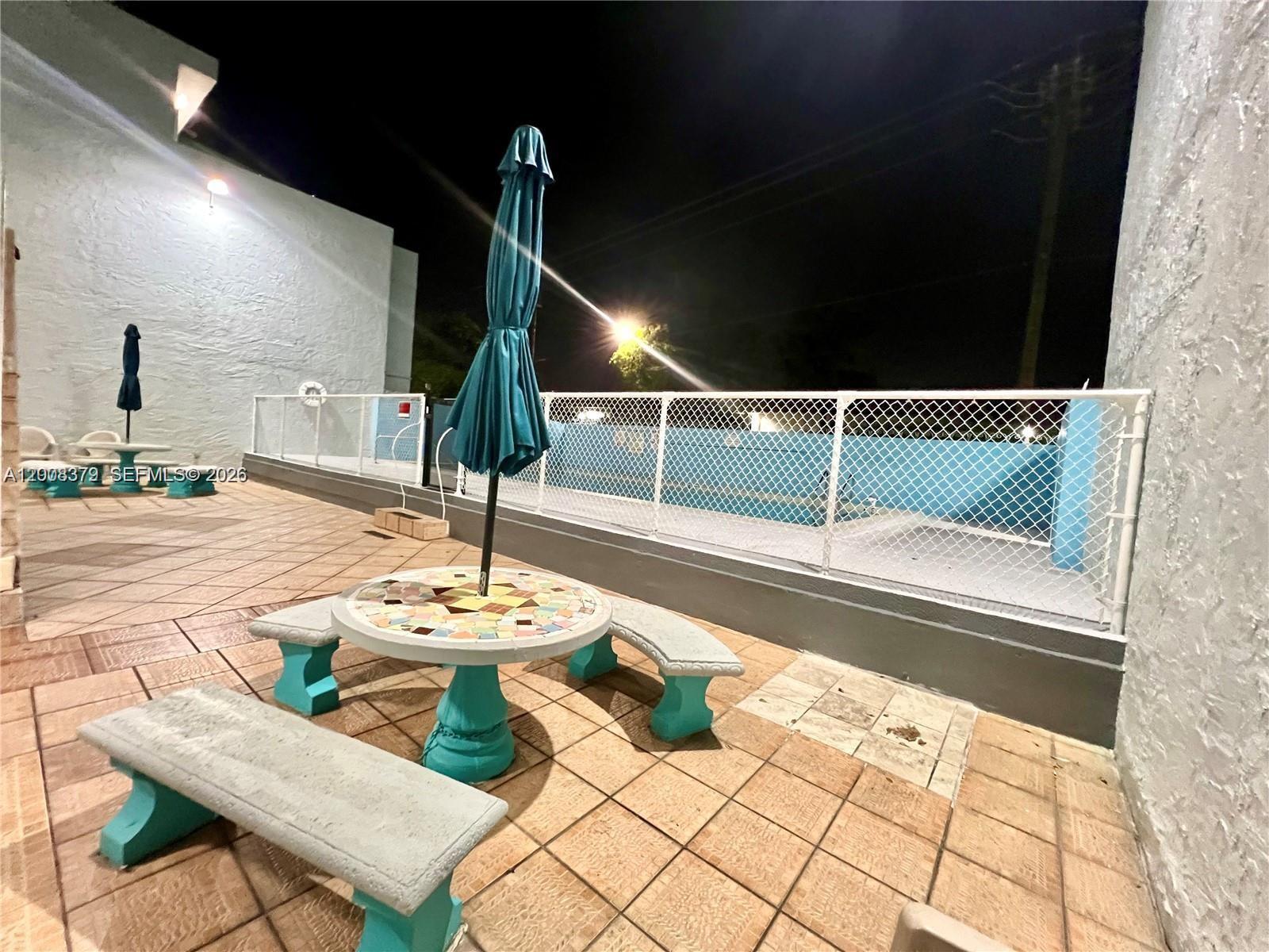 LAS PALMAS CONDO - Residential