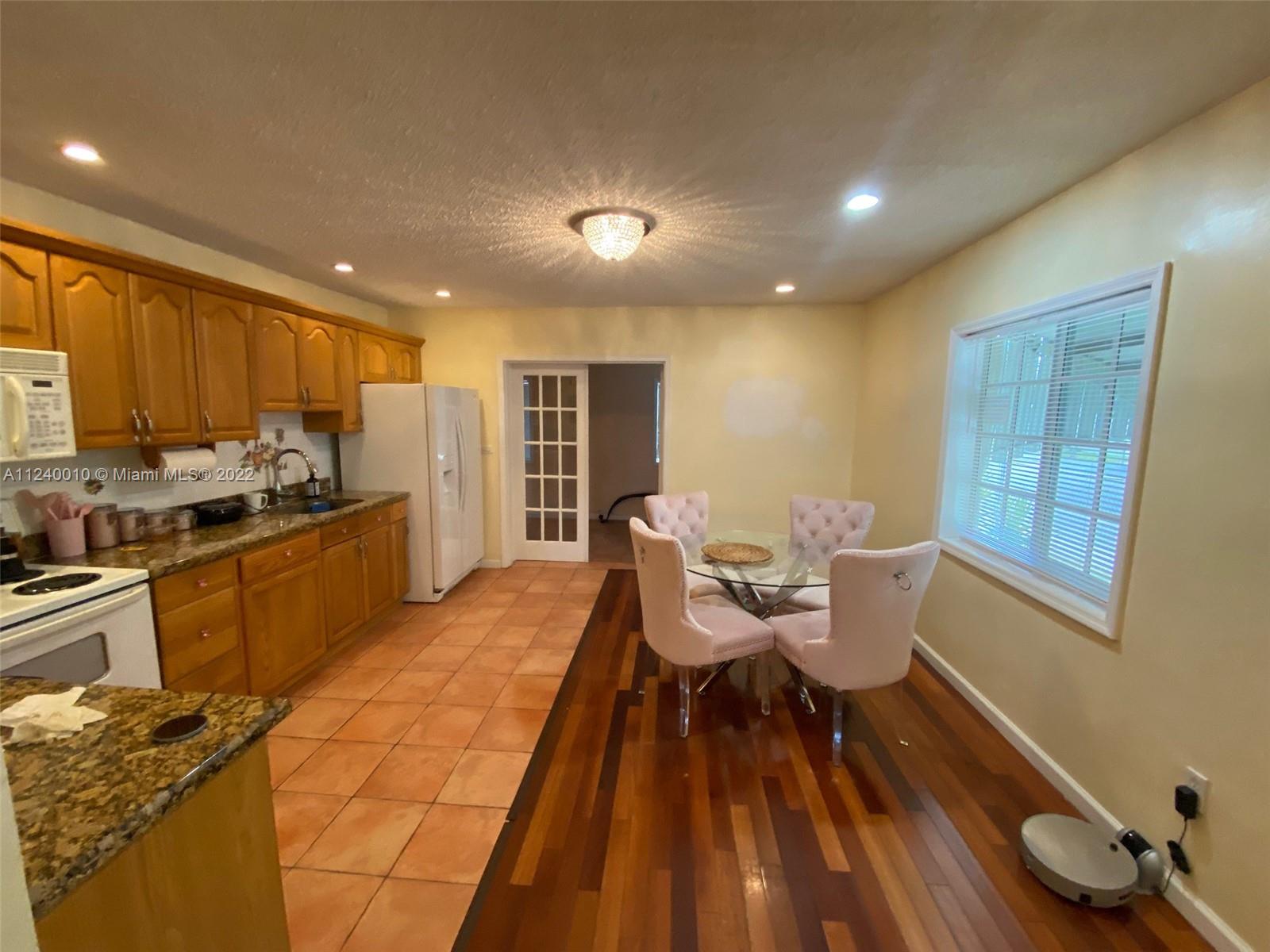 PALM PARK AMD - Residential Lease