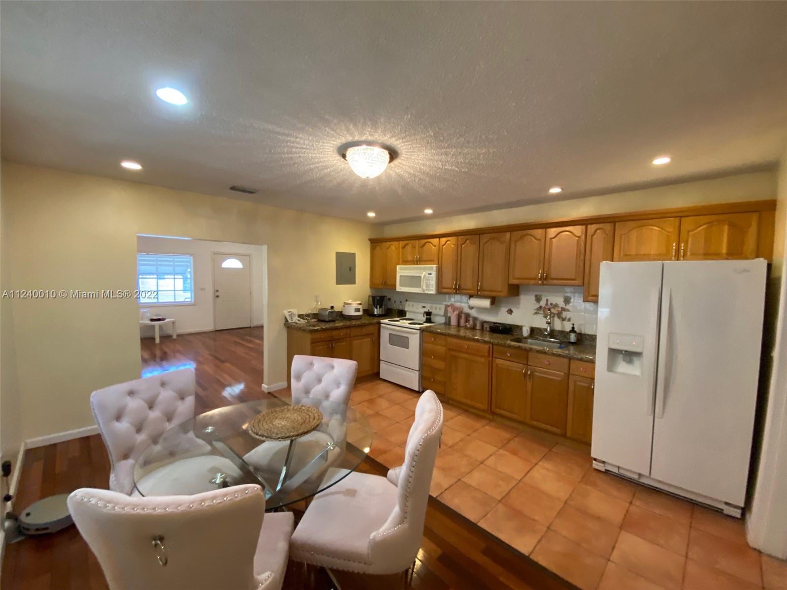 PALM PARK AMD - Residential Lease