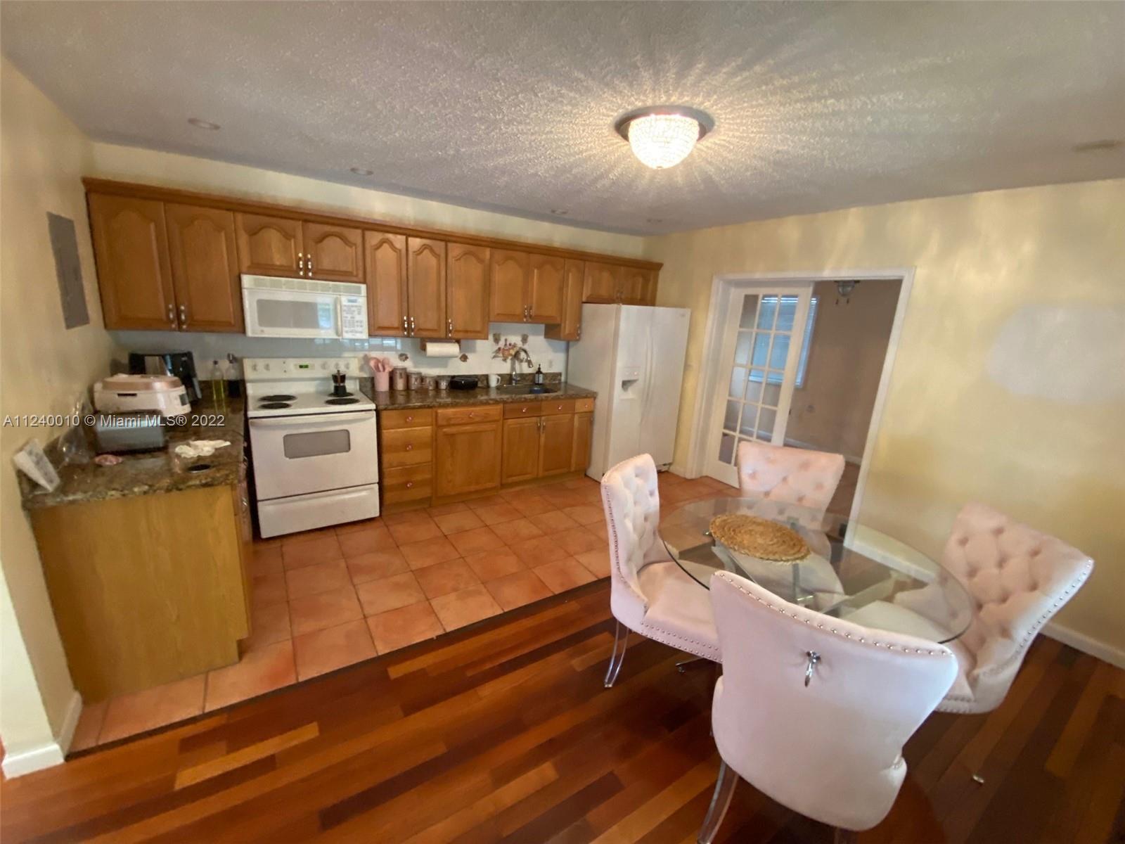 PALM PARK AMD - Residential Lease